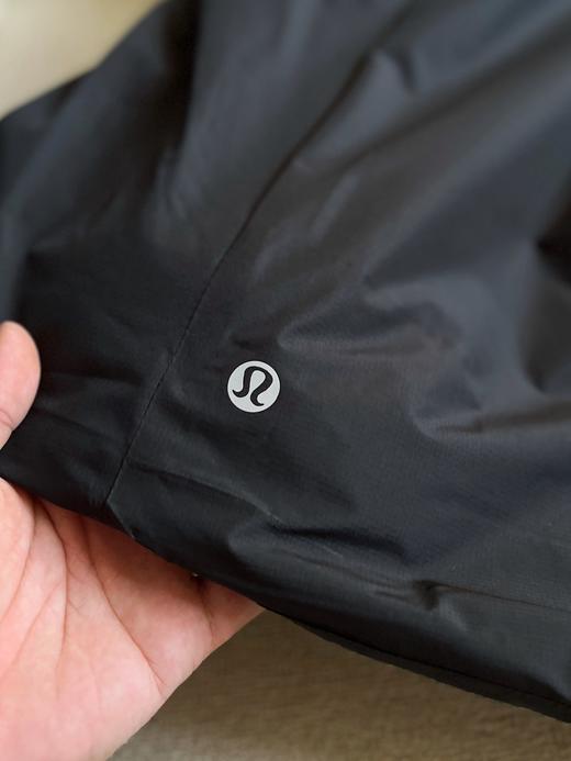 露露乐檬/Sojourn系列P棉轻量化连帽通勤款防风棉衣 商品图4