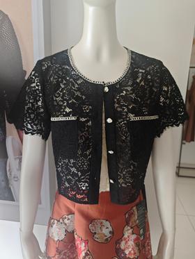 伯妮斯茵 | 轻奢名媛 小香风蕾丝短款外披 精致开衫 宴会约会款  蕾丝花边短款   坎肩SZ2A06-皓、漆黑