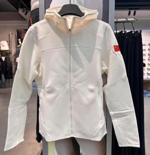 【L断码】安踏冠军女子针织运动上衣P绒科技面料连帽通勤运动外套162410702【库存有限，如无货将做退款，介意慎拍!】 商品图0