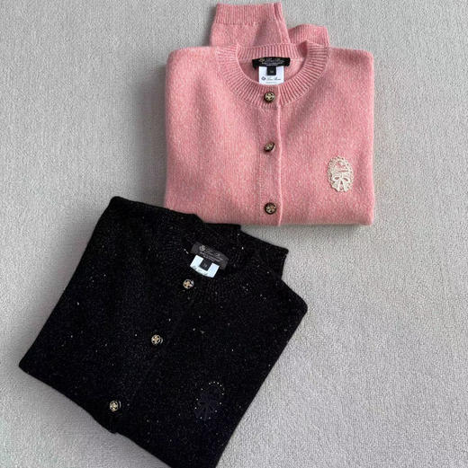 LP 艺术金纱 baby羊绒开衫。粉色 黑色自己备注号码 颜色 商品图0