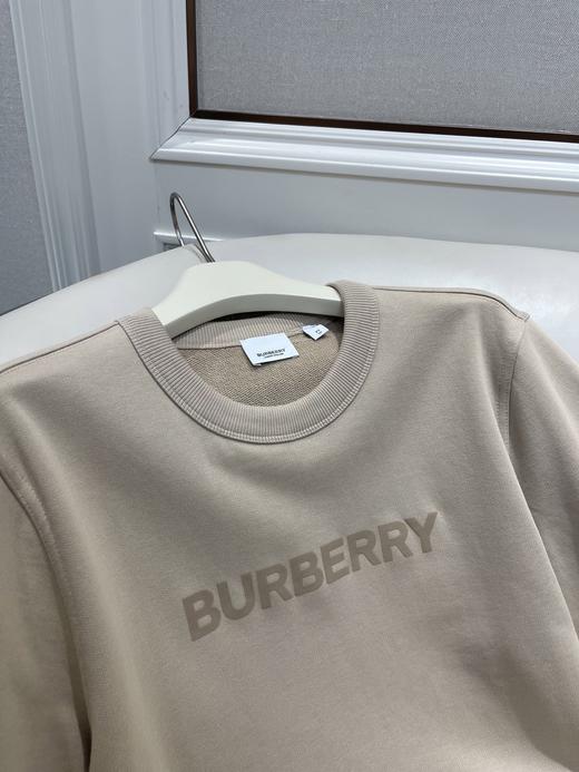 纯原 Bur男女款字母印花圆领卫衣～贸易公司订单余裁  家里有正品的可任意比对 ⚠️无吊牌洗标 带领标 自留送人都不影响， 量少  得物在售2750➕ 咱家同样品质零头价都不到 商品图5