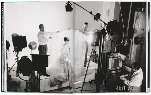 Bob Willoughby. Audrey Hepburn. Photographs 1953–1966 / 鲍勃·威洛比. 奥黛丽·赫本摄影集 1953–1966 /Taschen 出版 商品图3