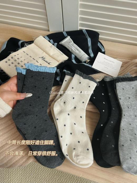 D111340一组五双装复古奶油风波点花边袜中筒袜 商品图2