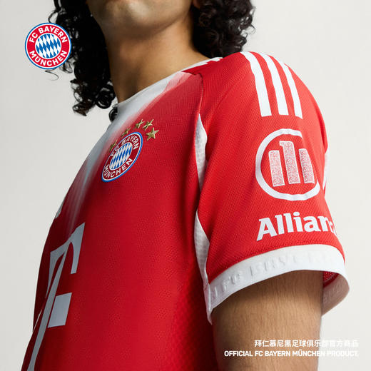 【官网同款】拜仁足球俱乐部丨球员版主场球衣25-26赛季红白拼色T恤 商品图2
