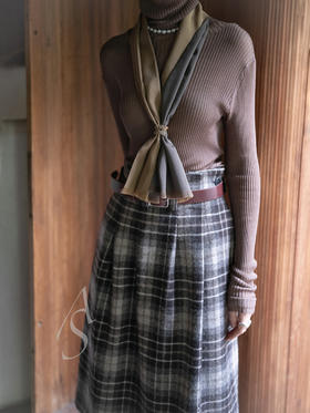 Margaret Howell 25AW 水红泥灰/赭黄卡其绿真丝流苏长丝巾