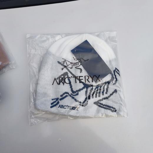 点此购买 始祖鸟秋冬男女情侣款针织毛线帽 gd 335453 商品图11