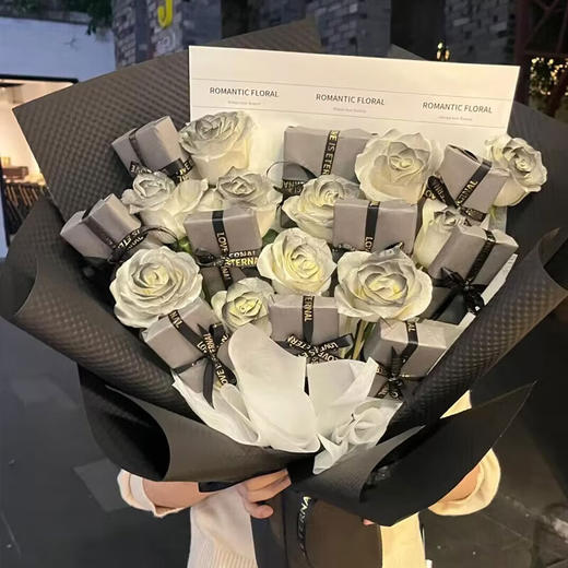 香烟花束半成品包装手工鲜花送男朋友惊喜生日礼物 商品图2