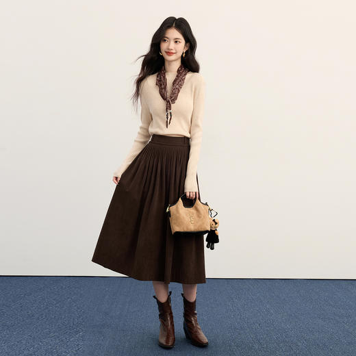 【11/14新品】熙世界复古咖啡色灯芯绒半身裙女秋冬美拉德高腰中长款a字裙伞裙 商品图4