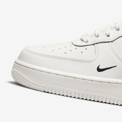 Nike/耐克AIR FORCE 1 AF女士耐磨经典板鞋HF1058-133 商品图3