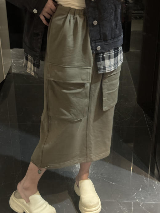 M&M6 Maison Margiela FW24 极简风高腰中长款工装口袋休闲长裙 商品图3