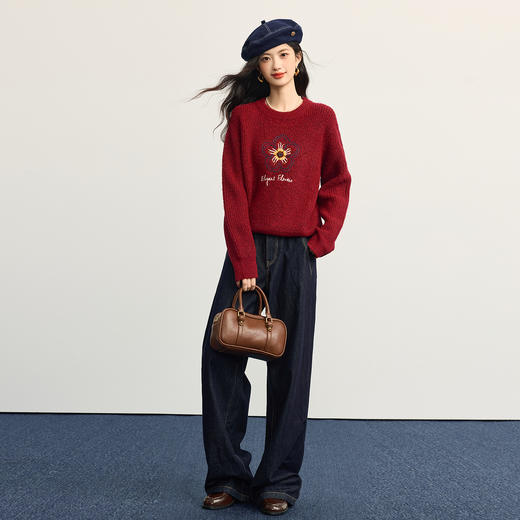 【11/14新品】熙世界氛围感韩系红色毛衣女宽松慵懒秋冬刺绣花朵圆领套头针织衫 商品图3