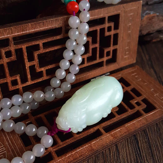 【天然正品】天然约6MM烟紫和田玉圆珠配新疆料貔貅造型和田玉（招财、平安）吊坠项链吊坠：50.9*22.6*16.9MM / 项链：68CM中性061125NJM09 商品图6