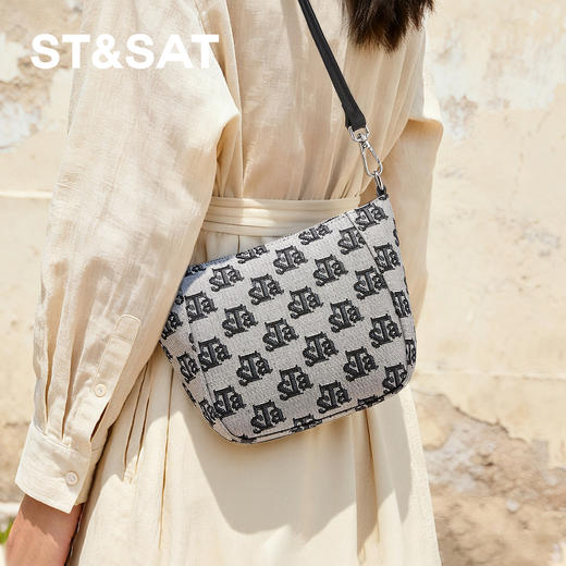 星期六丹宁老钱风牛仔印花斜挎包SSD521A0B0 商品图3