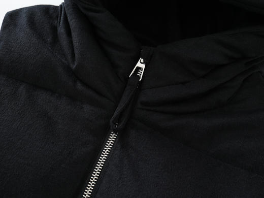 MAISON COVET 连帽白鹅绒马甲 商品图4