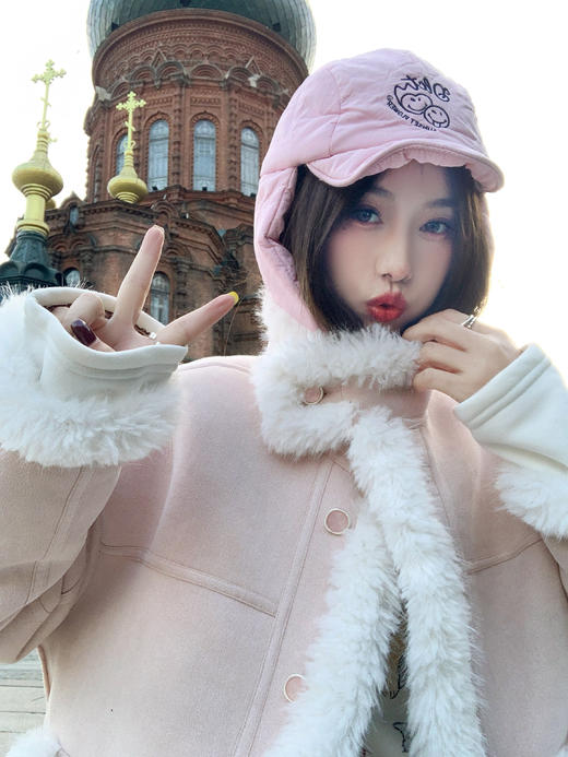 <曾小咸推荐> 现货秒杀！微信超特价！粉色皮毛一体外套毛绒绒拼接麂皮绒 日常319.99 立减120 秒杀199.99！ 商品图12