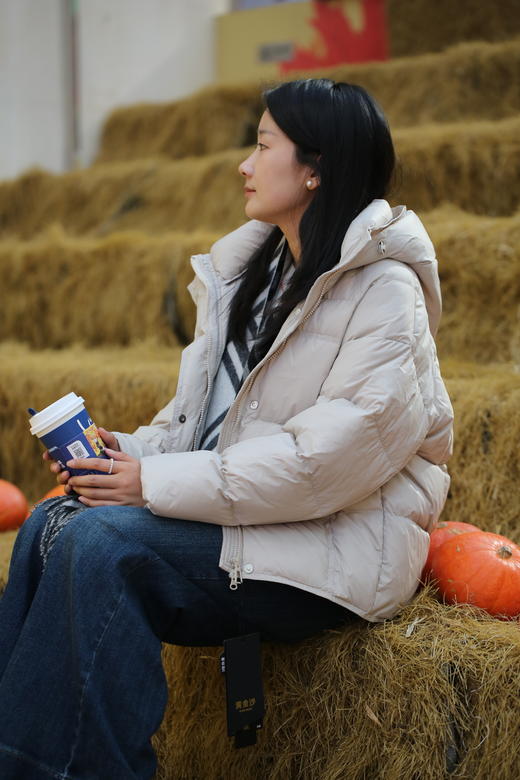 【90白鹅绒  泡芙感面包服】时尚宽松 连帽羽绒服 商品图2