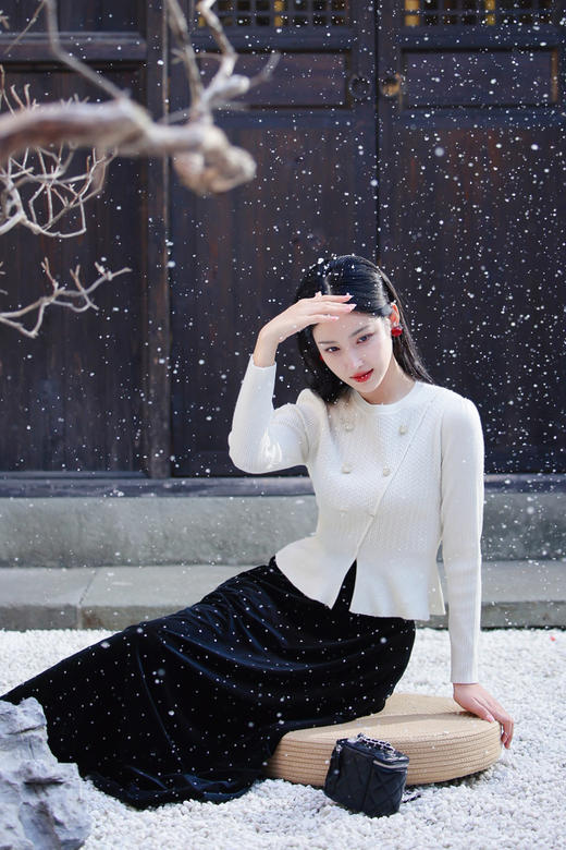 逸红颜明月优选#丝绒波点半裙『碎钻裙』雅致烫银工艺圆点，低调闪耀星空银，日常简约新中式 商品图11