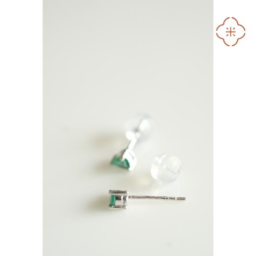 米马饰物 哥伦比亚祖母绿 18K金镶心形耳钉 小巧别致 商品图4