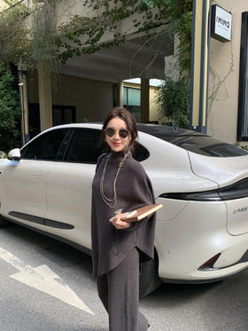 Read Nameless /【线下款同步】气质灰色针织套装 2025/11/15