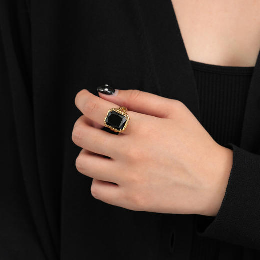 Ancient Rome古罗马时期 | 黑色方块熔岩戒指（活口） 商品图1