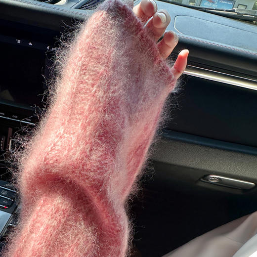 【超模君严选 「两件立减20元」】梦幻拉绒羊毛花纱套头衫｜95.7%澳洲绵羊毛+4.3%山羊绒黄金配比 圆领/V领/堆堆领羊毛衫 380g/件 商品图2