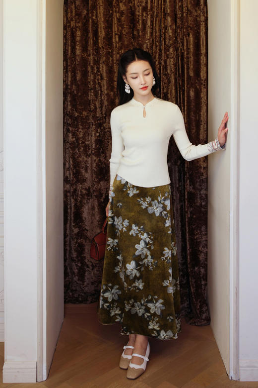 逸红颜明月优选#百合花丝绒半裙『香满庭』复古浪漫大气百合印花，百搭典雅新中式 商品图9