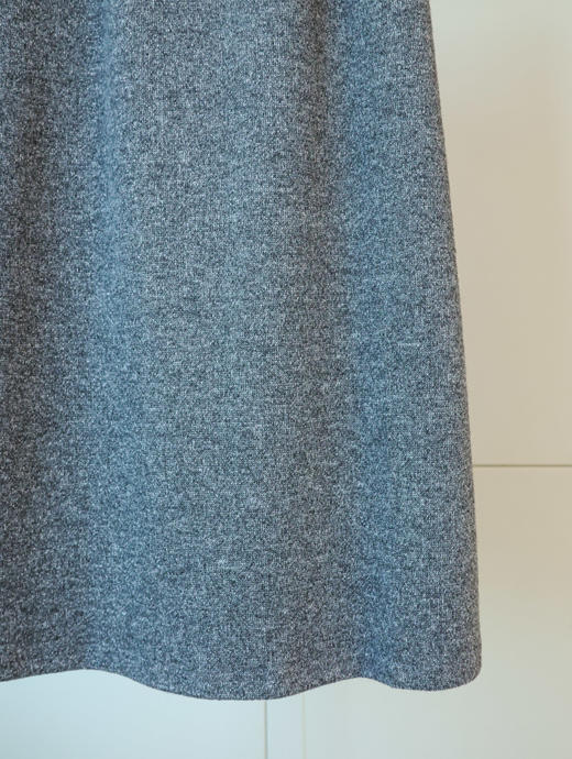 都会画语|高级感修身磨毛半裙 商品图3