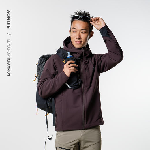 奥尼捷户外保暖软壳夹克加绒防泼水防风男士连帽冬季保暖外套 商品图3