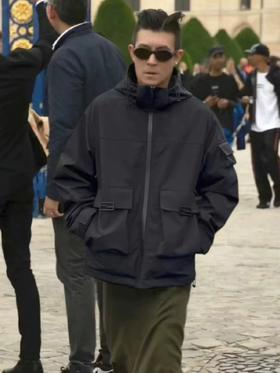 FENDI芬迪户外压胶防风防水P棉轻量化多口袋棉服外套