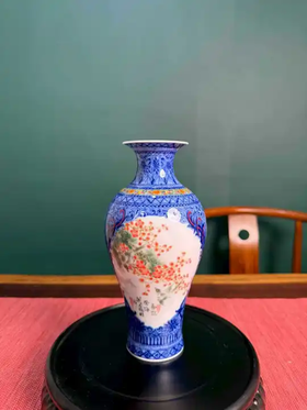 釉中彩开窗花鸟观音瓶