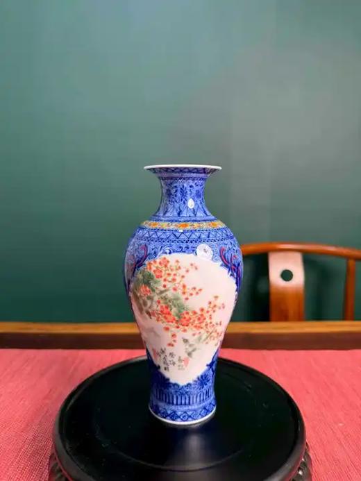 釉中彩开窗花鸟观音瓶 商品图0