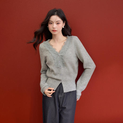 西遇韩系针织开衫女秋季新款法式温柔V领蕾丝短款毛衣外套SS051620 商品图2