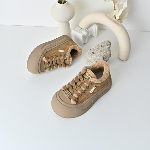 经典鲨2025年冬专柜新品百搭圆头加绒保暖厚底棉鞋面包鞋女KW313-558171 商品图2