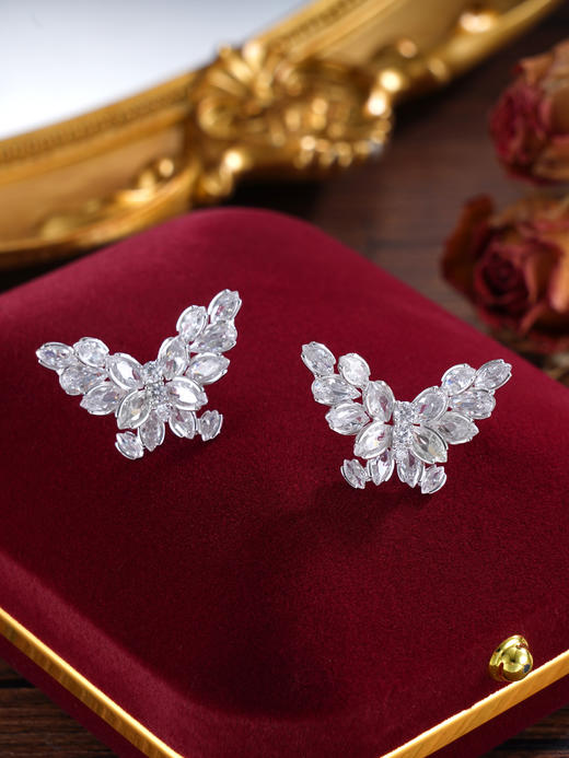 子佩集S925银【霜蝶之灵】耳钉【YEH-2358101】纯银时尚蝴蝶2502 商品图0