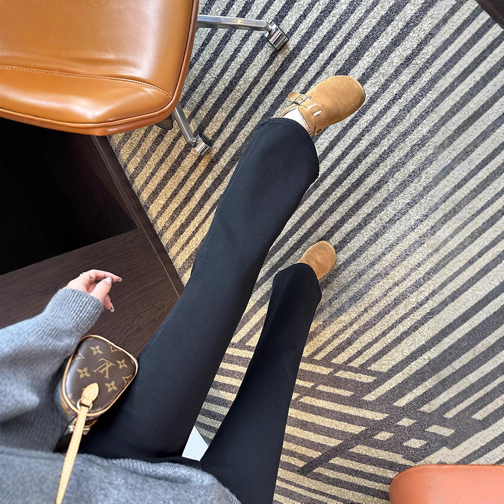 焊在腿上黑色喇叭牛仔裤！2025女秋冬新高腰弹力显瘦微喇裤！