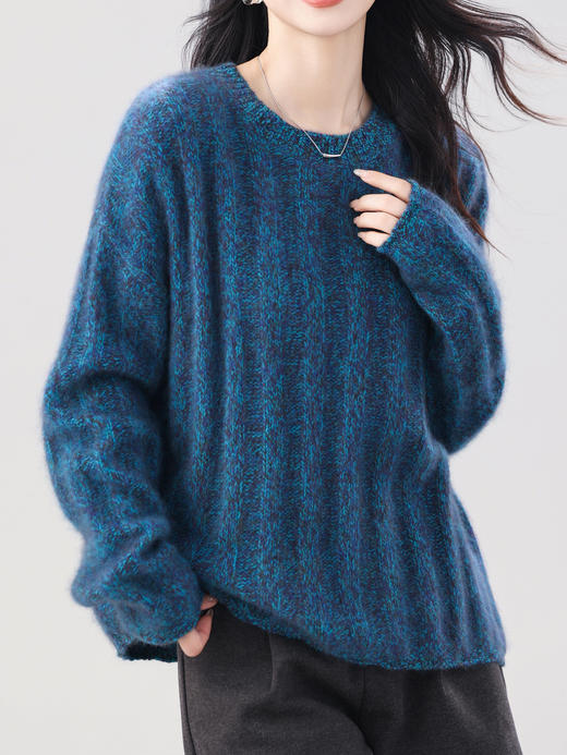 【超模君严选 「两件立减20元」】梦幻拉绒羊毛花纱套头衫｜95.7%澳洲绵羊毛+4.3%山羊绒黄金配比 圆领/V领/堆堆领羊毛衫 380g/件 商品图4