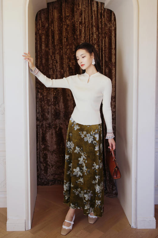 逸红颜明月优选#百合花丝绒半裙『香满庭』复古浪漫大气百合印花，百搭典雅新中式 商品图7