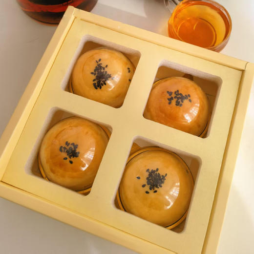 小呆鸟 素蛋黄酥 糕点点心 260g/盒【65g*4枚】 商品图5