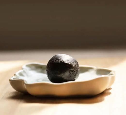 【买赠】九蒸九晒芝麻丸 | 100g/600g 钙质蛋白质维生素补充 细腻不油 全降解环保包装 素心悦「建议每天早晚各1次，每次1-2粒，600g 装送 5 袋黄精茶」 商品图1