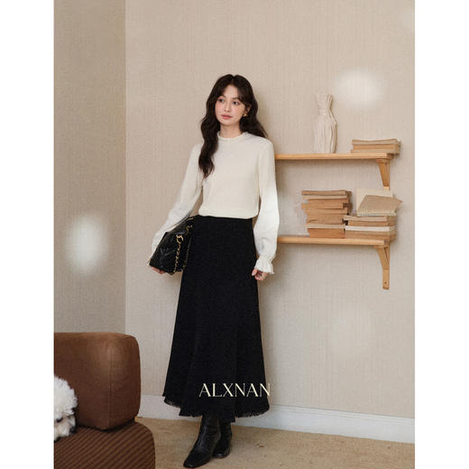 鹿向南「月光绮梦」温柔风杏色长袖针织衫女秋冬简约气质打底上衣 商品图2