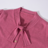 茧墨 优雅温柔蝴蝶结V领浣熊绒开衫毛衣 商品缩略图3