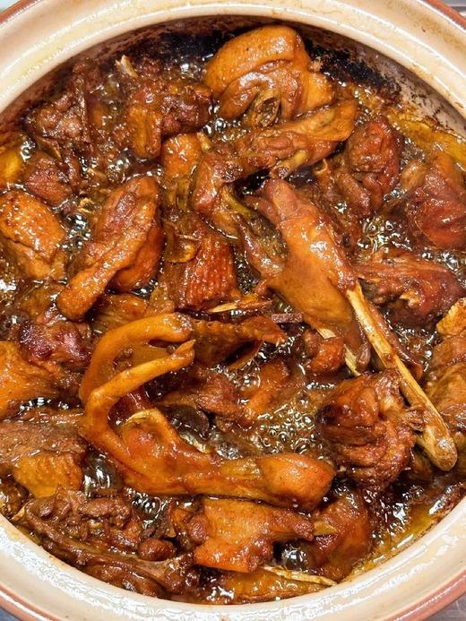 【风味人间】一啊鸭 双黑土鸭 生态慢养180天老鸭 不柴不腥不腻 顺丰冷链发货 商品图7