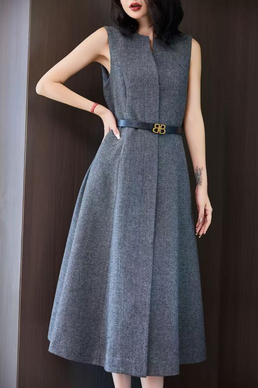 灰色羊毛连衣裙 商品图7