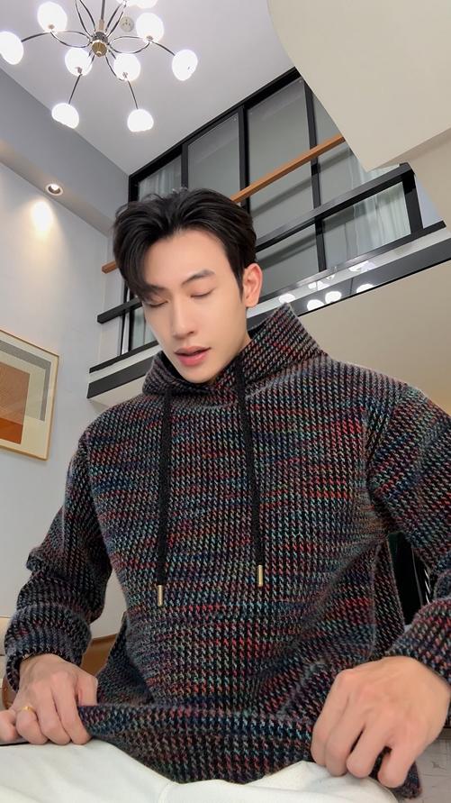 WY1274SDSA秋冬新款痞帅男装简约韩版撞色竖纹抽绳连帽针织卫衣宽松百搭 商品图0