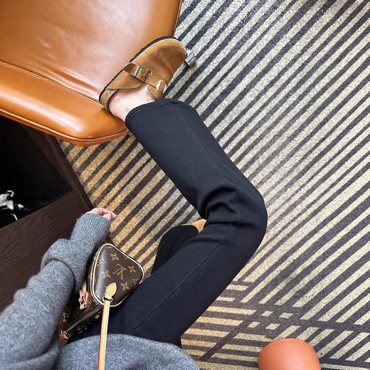 焊在腿上黑色喇叭牛仔裤！2025女秋冬新高腰弹力显瘦微喇裤！ 商品图3