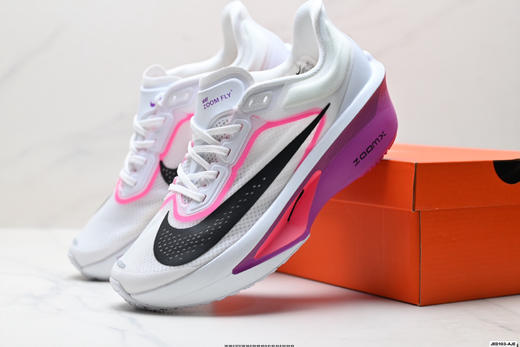 耐克Nike ZoomX Invincible Run Flyknit轻便透气减震回弹休闲运动跑步鞋FN8454-100男女鞋 商品图6