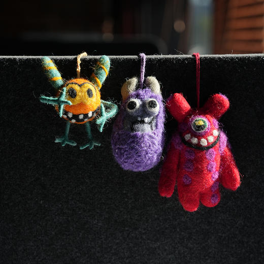 北京仓｜Felt So Good-Assorted Moody Monsters-帅气逼人F3组合小怪物 羊毛毡 挂件［英国设计师］ 商品图0