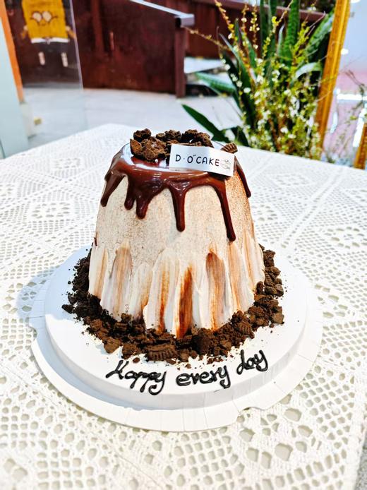 新品“巧克力奥利奥火山蛋糕”提前8小时预定 商品图1