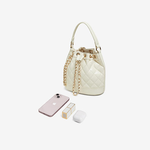 【云粉节】BF楼百思图26春季新款菱格链条包时尚水桶包单肩斜挎包女TY076AX6吊牌价599.现价300 商品图4