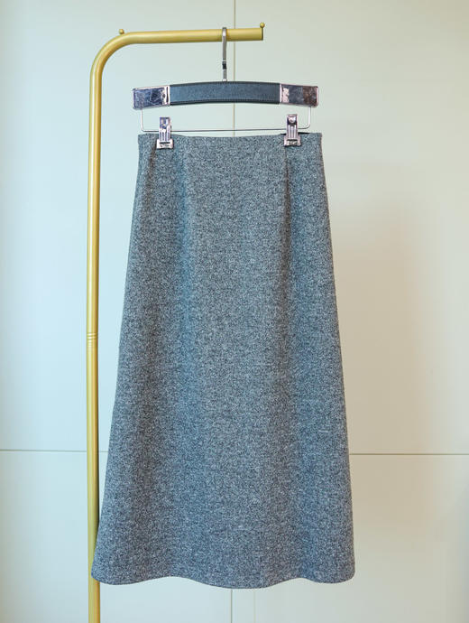 都会画语|高级感修身磨毛半裙 商品图1